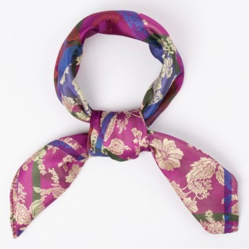 Tyrihans - Herborg silkeskjerf    |    14